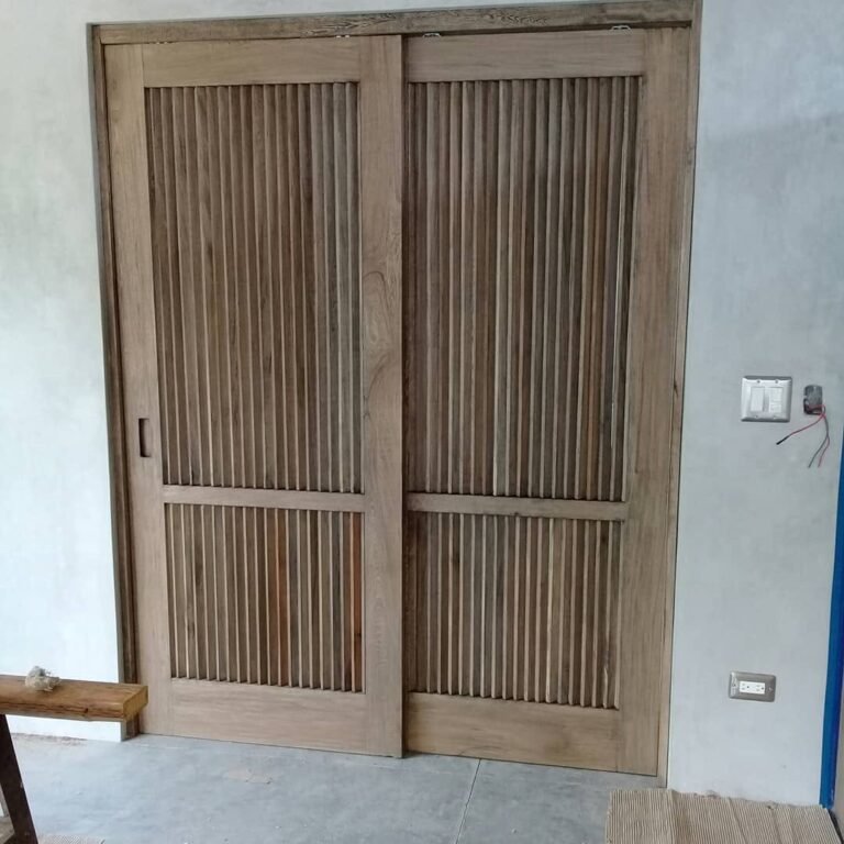 closet 768x768